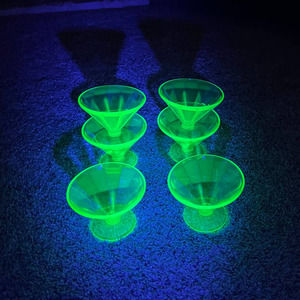 Set of 6 Vintage Federal Depression Glass Sherbert/Desert Dishes UV Glow